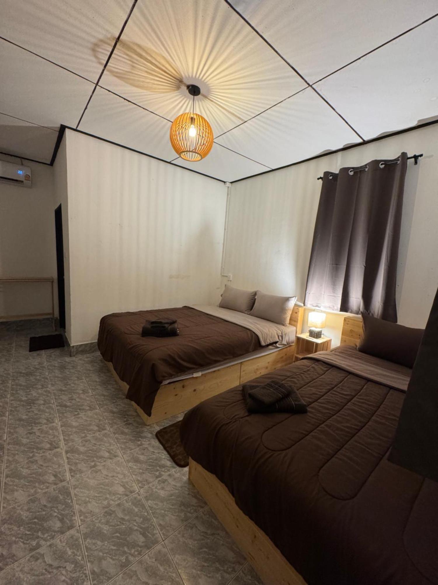 The Wave Haad Rin Hostel Room photo
